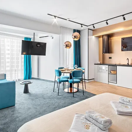 5 Senses By Jorge - Infinity Pool &